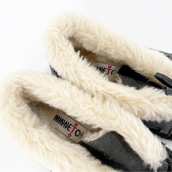 ✅ Minnetonka Chrissy Slipper Bootie | Color Grey SIZE 5 - Picture 4 of 9